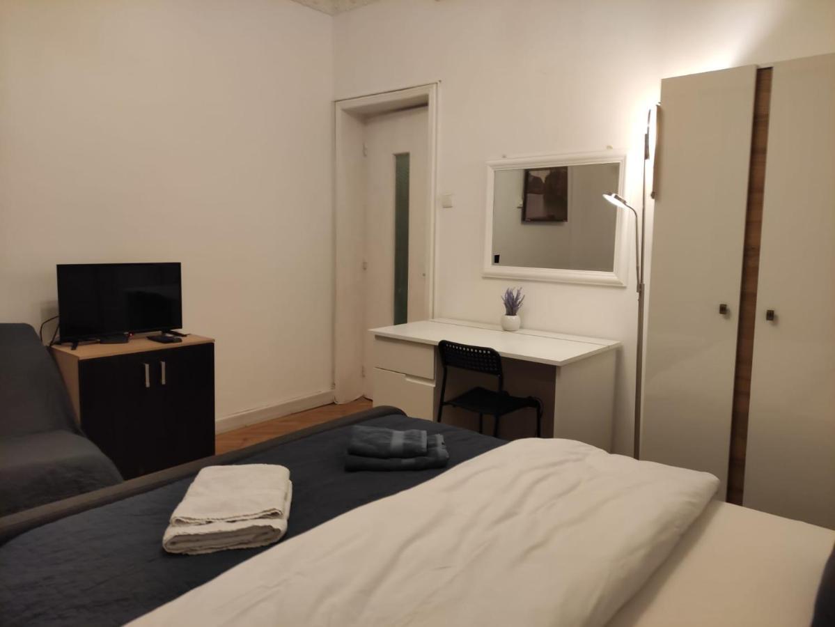 Royal Studio In Old Town Bukarest Kültér fotó