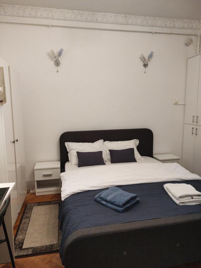 Royal Studio In Old Town Bukarest Kültér fotó